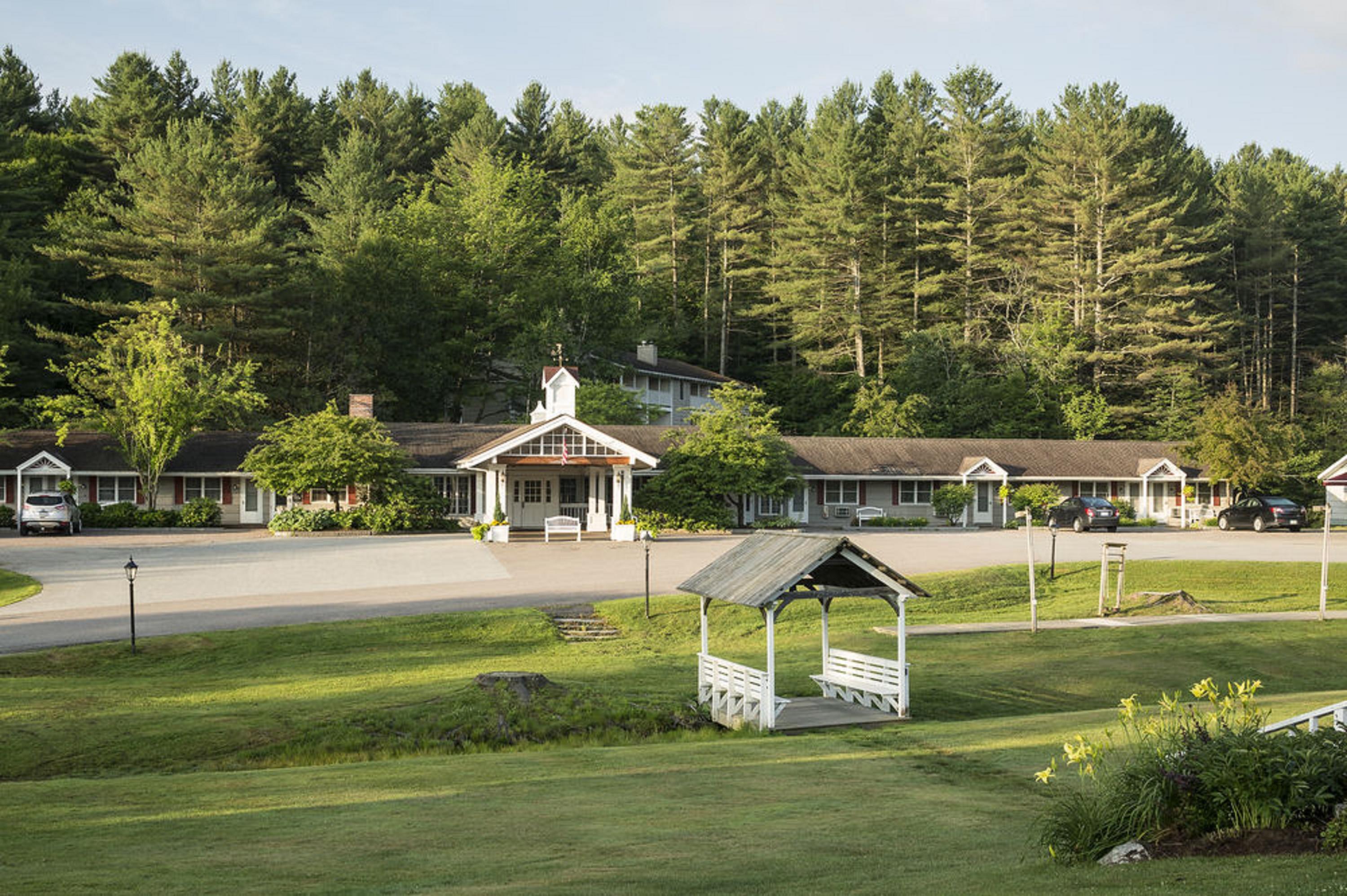 Bluebird Cady Hill Lodge 斯托 外观 照片