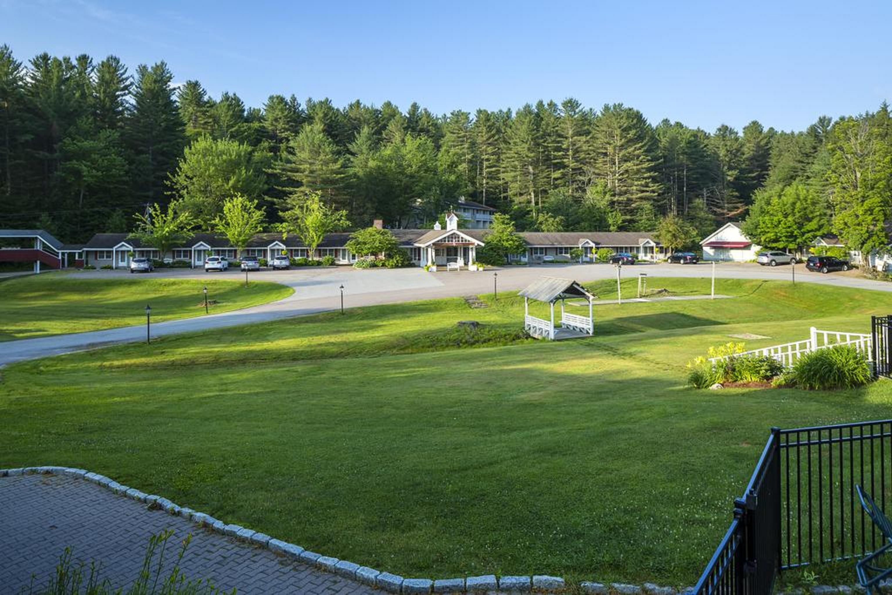Bluebird Cady Hill Lodge 斯托 外观 照片