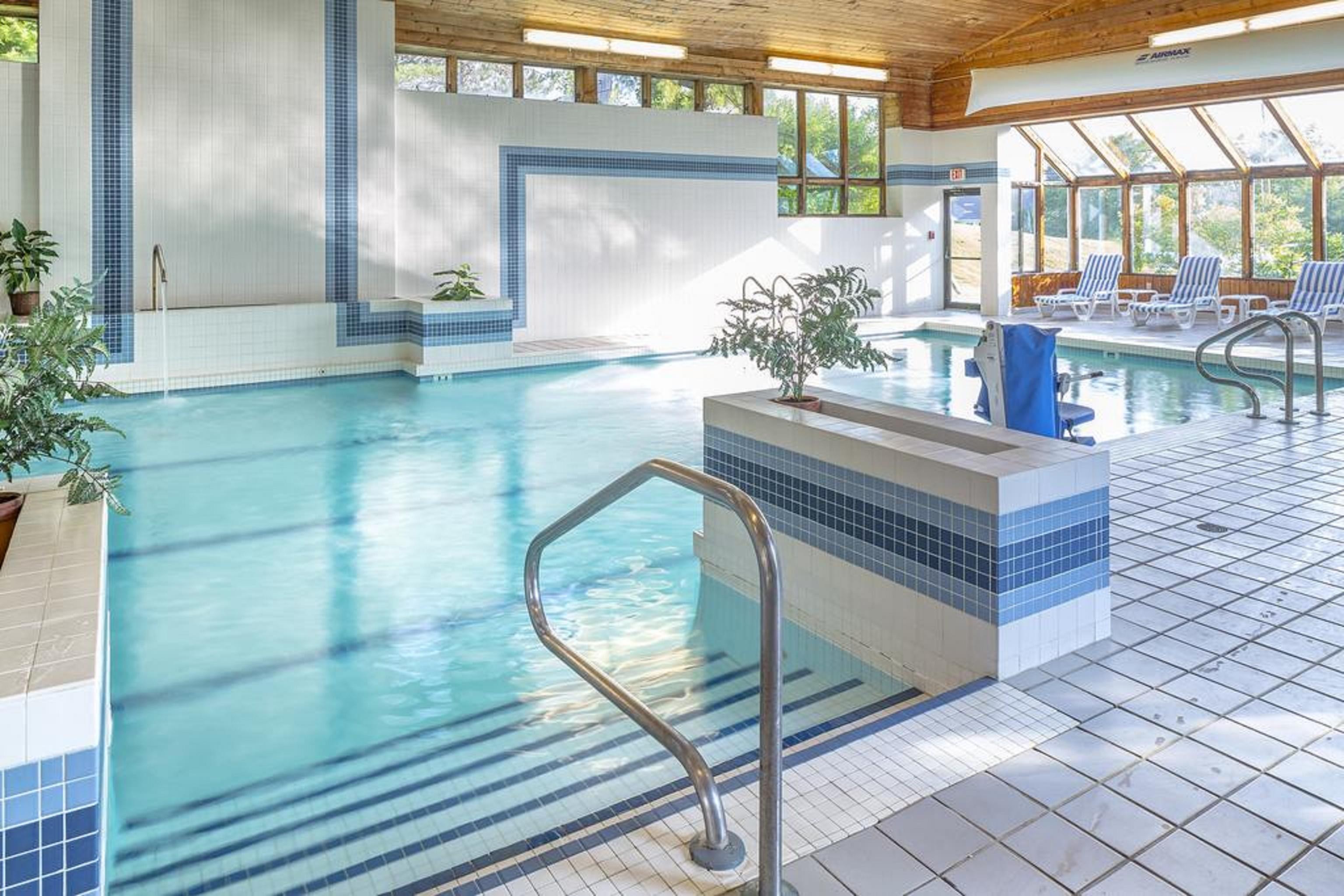 Bluebird Cady Hill Lodge 斯托 外观 照片