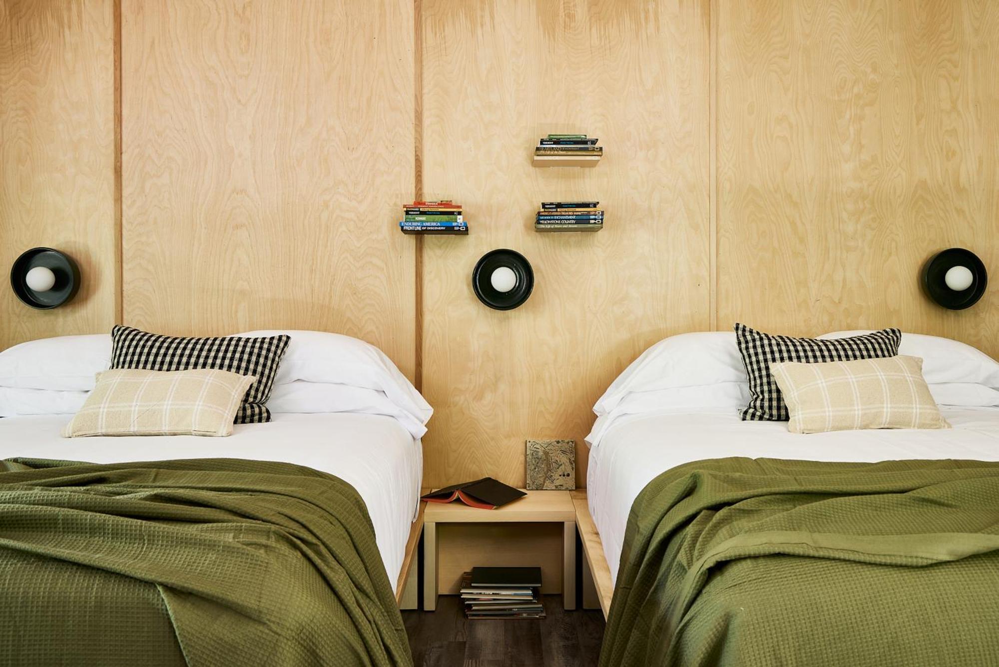 Bluebird Cady Hill Lodge 斯托 外观 照片