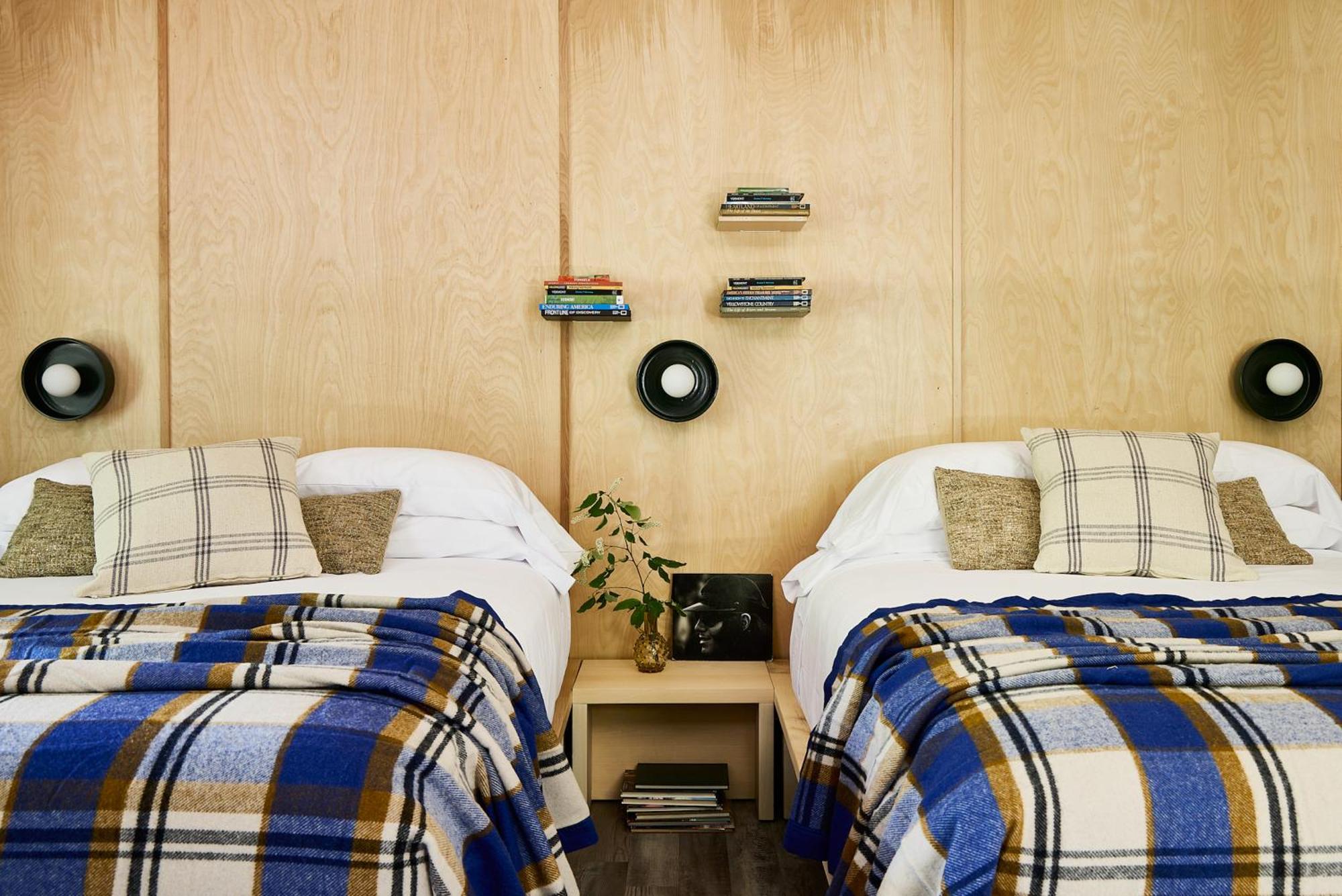 Bluebird Cady Hill Lodge 斯托 外观 照片